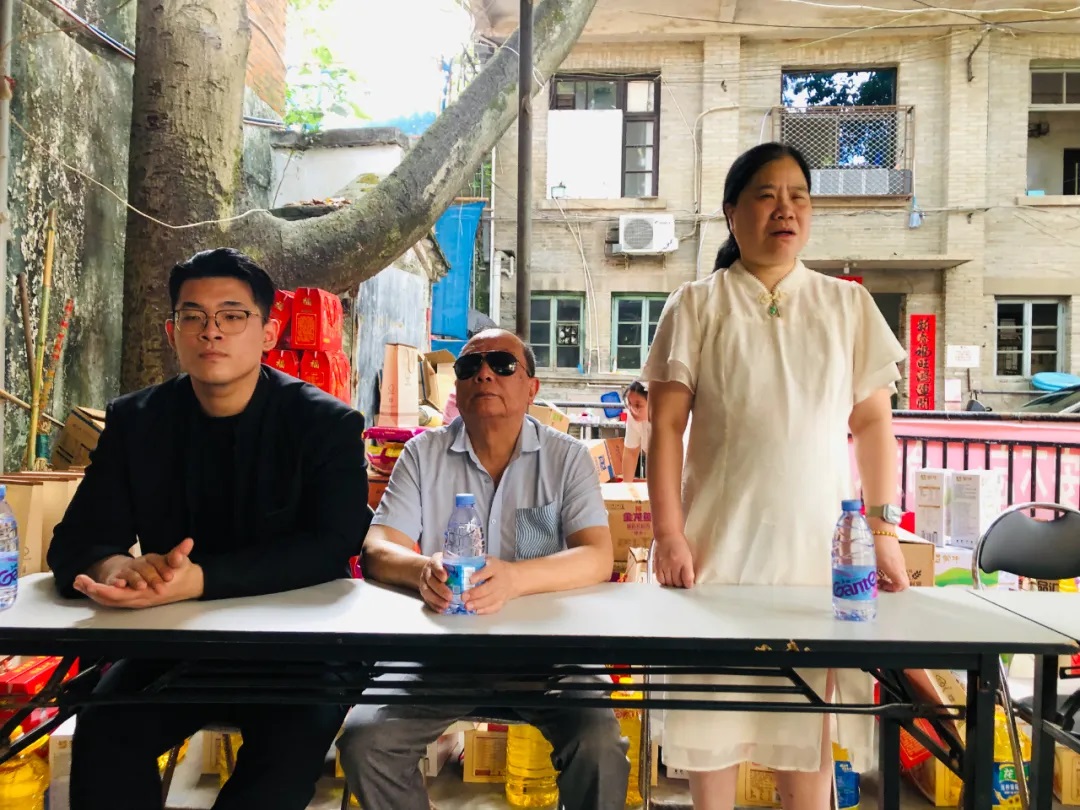 图为活动现场